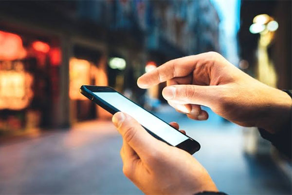 হাতকড়া খুলে পুলিশের কাছ থেকে পালাল আসামি