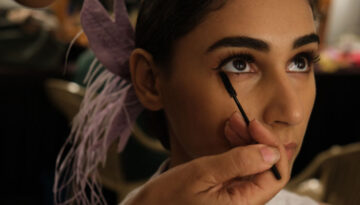 চোখের পাতা লম্বা ও ঘন করার ঘরোয়া ৬ উপায়