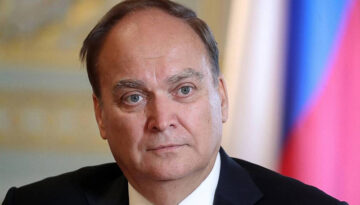 যুক্তরাষ্ট্র রাশিয়ার ২৪ কূটনীতিককে বহিষ্কার করছে