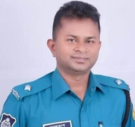 সৎ সাহসী নেতৃত্বের এক উজ্জ্বল প্রতিচ্ছবি — ওসি আফতাব উদ্দিন ও পুলিশ কমিশনার হাসিব আজিজের আস্থার গল্প- -মো. কামাল উদ্দিন
