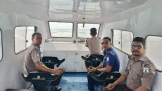 ভৈরব নৌপুলিশের টহলের নজর কেড়েছে নদী পথের যাত্রীদের।