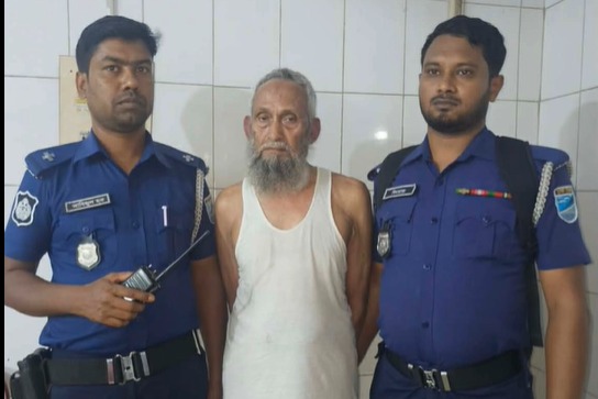 ৬১ বছরের বৃদ্ধা কর্তৃক ৭ বছরের শিশু ধর্ষণের চেষ্টা