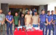 রূপগঞ্জ থানা পুলিশ কর্তৃক পৃথক ৩ টি ডাকাতি মামলায় ০২ টি শটগান, ৩৮ রাউন্ড গুলি, ০১ টি এয়ার গান, ০১ টি ওয়াকিটকি, ০১ টি হায়েচ মাইক্রো, ০৪ টি মোবাইল উদ্ধারসহ ০৪ জন আসামি গ্রেফতার ।