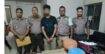 সবুজবাগ থানা পুলিশ ৩৫০ পিস ইয়াবা ট্যাবলেট, ৮ কেজি গাঁজা, মাদক বিক্রির ১৩ লাখ ৪৫ হাজার টাকা এবং দেশীয় অস্ত্র উদ্ধারসহ একজনকে গ্রেফতার করেছে