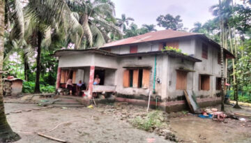 নেছারাবাদে একই রাতে তিন বাড়িতে সংঘবদ্ধ ডাকাতি, লুট প্রায় ২২ লাখ ৫০ হাজার টাকার মালামাল