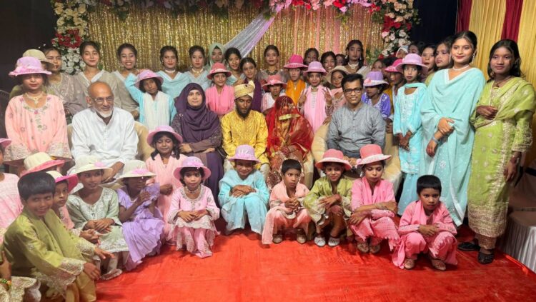 এতিম কন্যার বিয়েতে পিতার দায়িত্ব পালন করলেন জেলা প্রশাসক