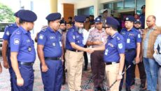 মাদারীপুরে নতুন এসপি ফজলে এলাহী, দায়িত্ব হস্তান্তর করলেন হাবিবুর রহমান
